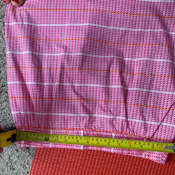 Vineyard Vines Whale Print Pink, orange and white Women’s skirt. EUC - Picture 4 of 5